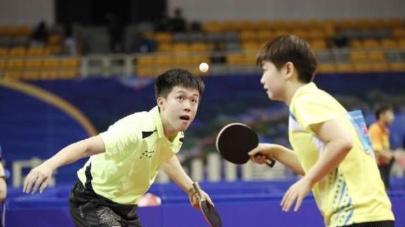 持对粉丝和 持对粉丝和