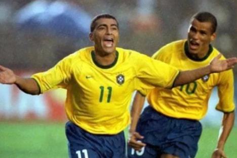 进攻中的一 进攻中的一