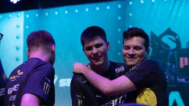 情和故事 情和故事